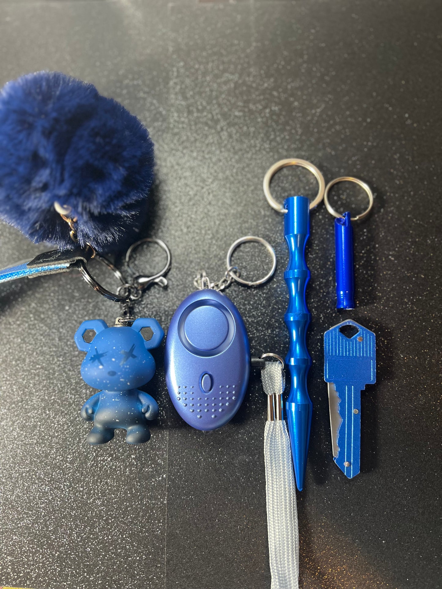 5 PIECE KEYCHAIN SET