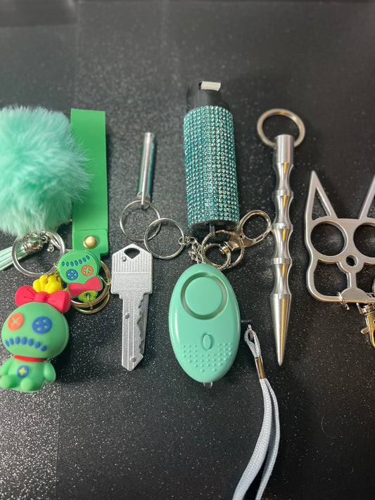 7 Piece Keychain Set