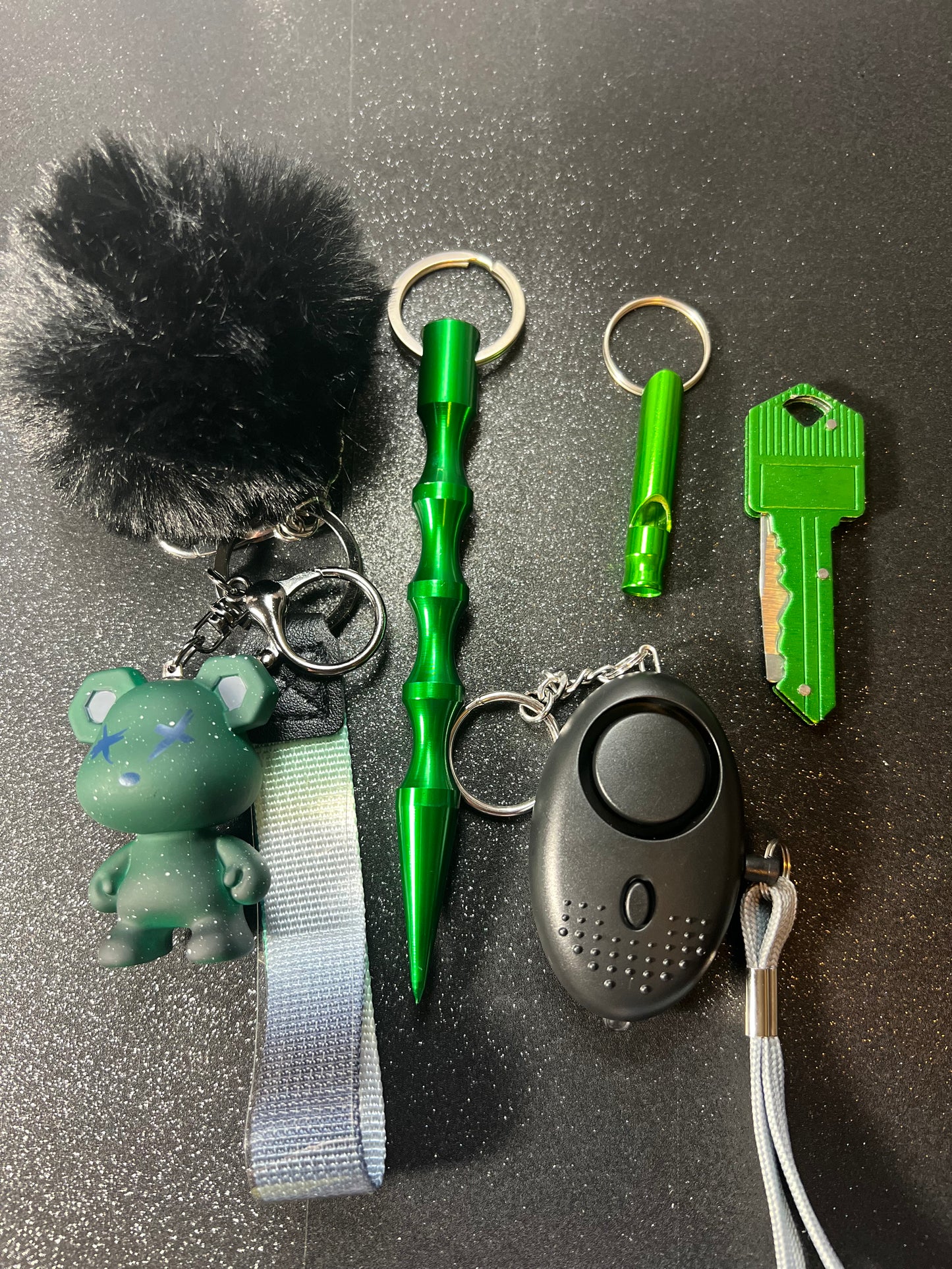 5 PIECE KEYCHAIN SET